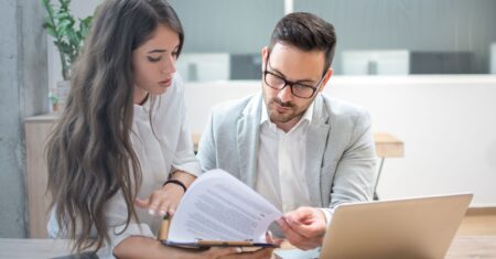 Ferienzeit ist Hochsaison für Cyberkriminelle: So schützen Sie Ihren Betrieb